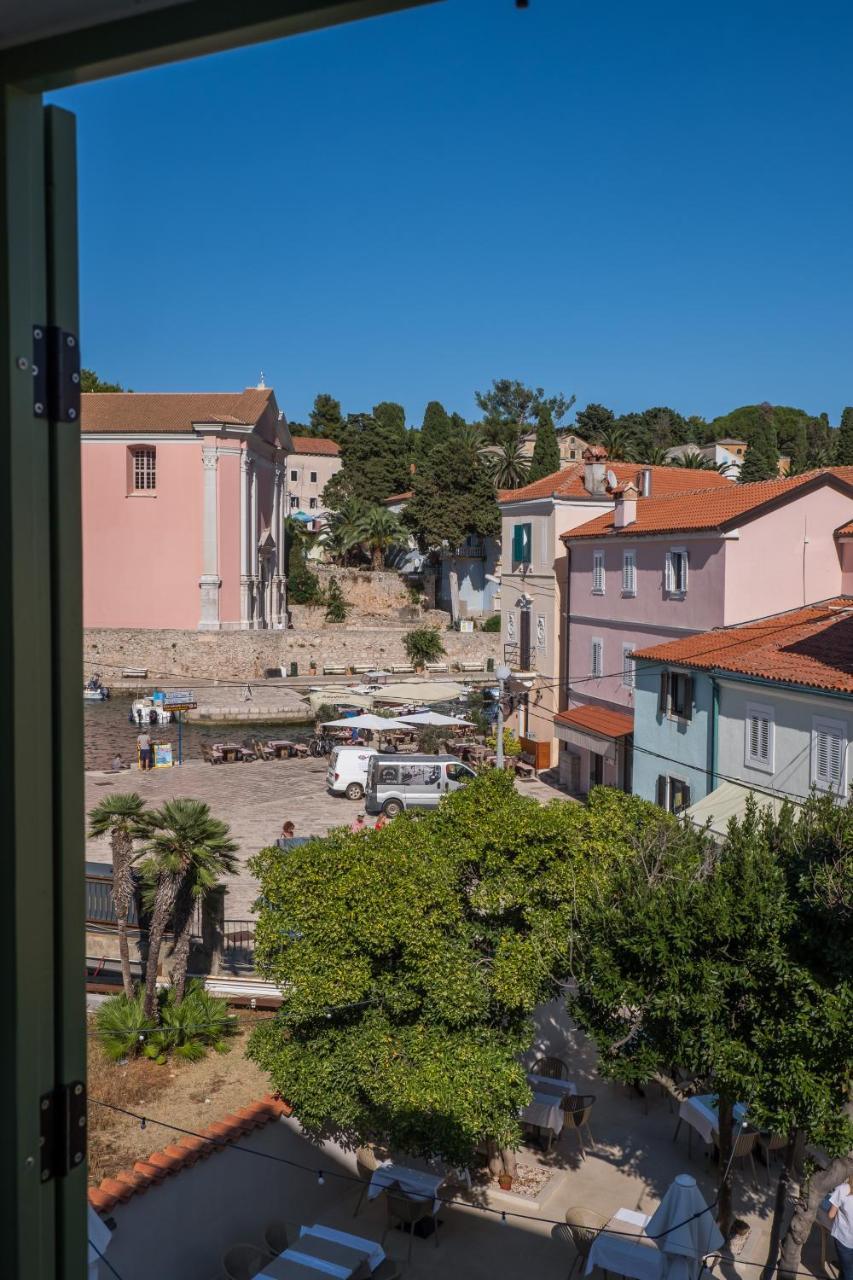 Hotel Vila Conte Lussingrande Esterno foto