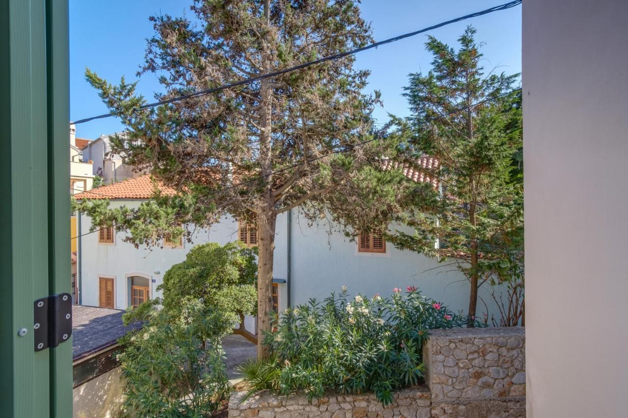 Hotel Vila Conte Lussingrande Esterno foto