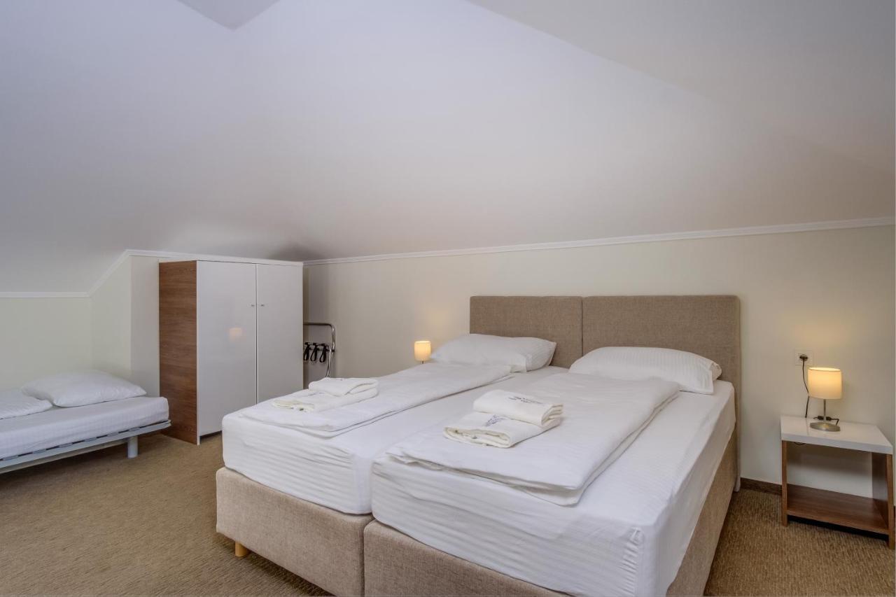 Hotel Vila Conte Lussingrande Esterno foto
