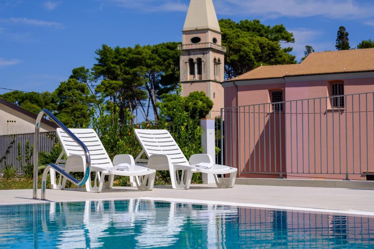 Hotel Vila Conte Lussingrande Esterno foto
